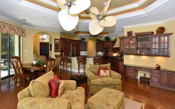 Beautiful Kitchen in Lakewood Ranch Country Club