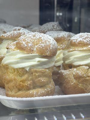 Cream Puffs!