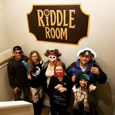 Special thanks to our first groups! The Skeletons almost beat the Captains Curse..how will you fare? #ririddleroom #riddleroom #escaperooms