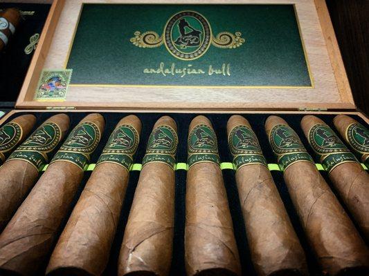 La Flor Dominicana Andalusian Bull