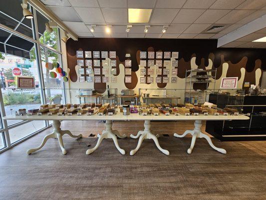 Uncommon Chocolatier proudly presents an extensive selection of over 40 fudge flavors, catering to every palate.