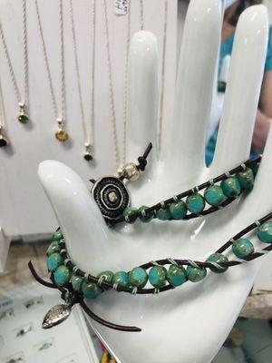 Stunning bead & leather necklace