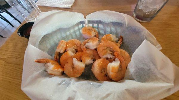 Steamed shrimp