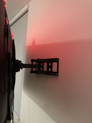 Tv mounting bracket