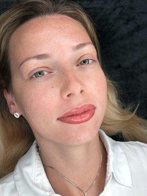 Lips permanent makeup