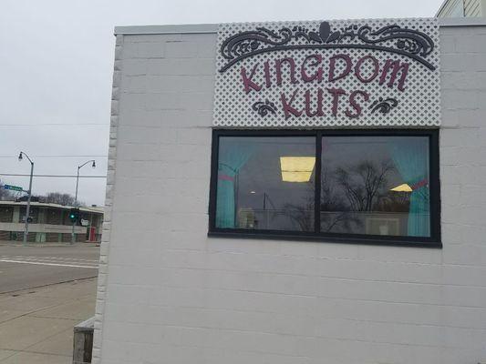 Kingdom Kuts Salon 405 W Wisconsin Avenue Appleton, WI