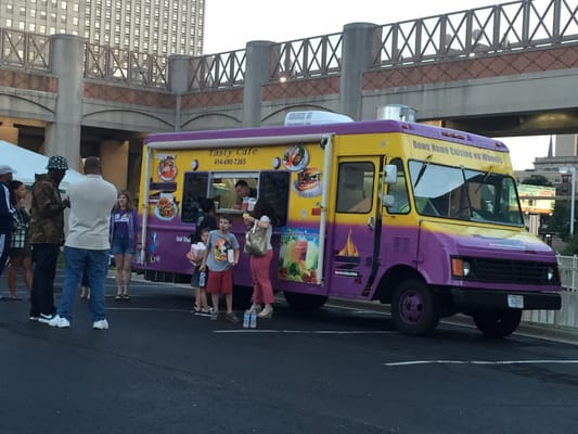 Tasty Cafe Food Truck