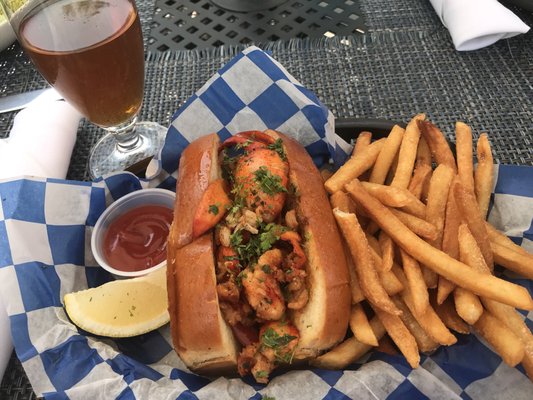 Great lobster roll!