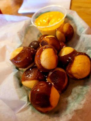 Pretzel Bites & Beer Cheese