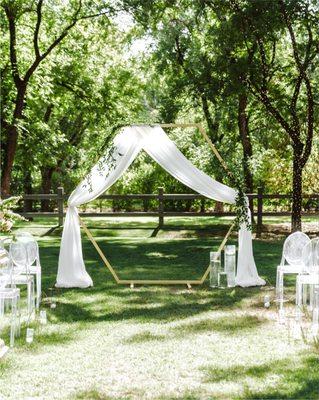 GOLD HEXAGON WEDDING ARBOR