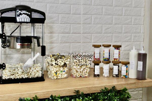 Rent our popcorn machine & accessories