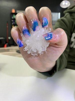 Beautiful dip powder manicure !