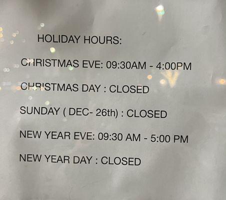 Holiday hours 2021