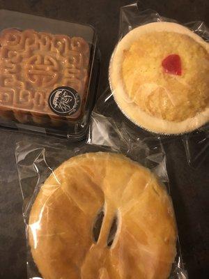 Lotus paste moon cake, coconut tart, and Wife Cake