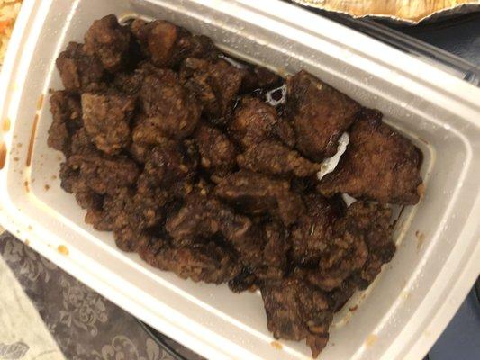 Fried pork ribs with special sauce