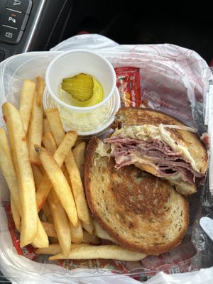 Corn beef Reuben