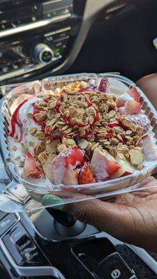 Red Bionic (Apples/Bananas/Strawberry/Ice Cream w/ Granola)