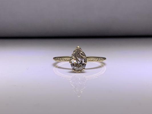 1 carat pear shape 14k yellow gold custom ring