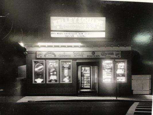 Kelley Square Liquors