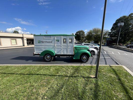 Northwest antique armored truck at Mount Joy, PA