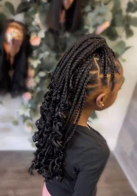 Knotless braids by Delitha