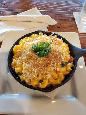 Baked mac and cheese