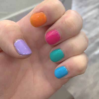 Multi color nail trend!