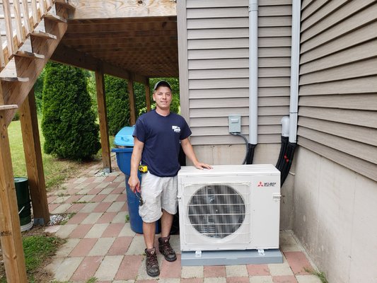 Mitsubishi ductless installation with 4 indoor units.