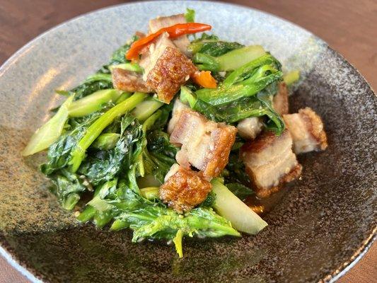 "Kana Moo Krob" (Crispy pork belly stir-fried with Chinese Brocoli (Gai-Lan), garlic, and chili. #Housespecial