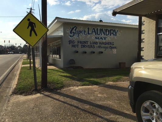 Hartford Super Laundry