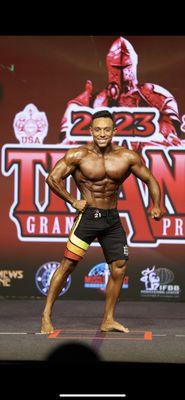 Coach Ricky Urrutia
IFBB Pro bodybuilder in Mens Physique