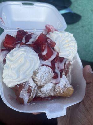 Strawberry version of beignets