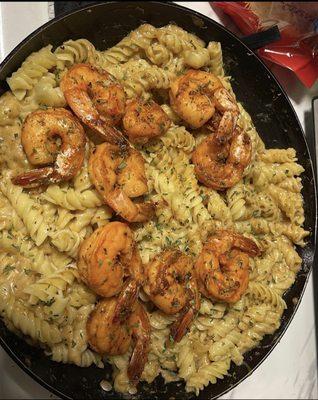 Homemade Shrimp Alfredo pasta