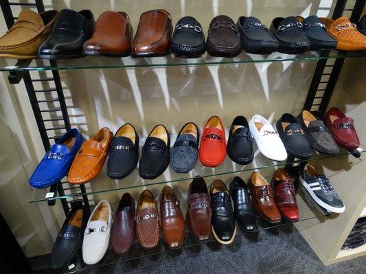 Comfortable casual shoes at Mistero.