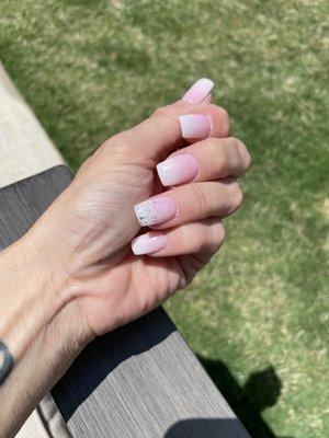 Ombré dip manicure