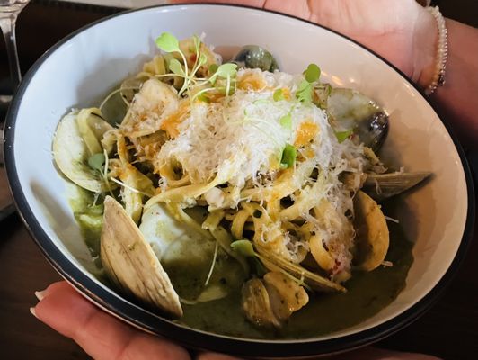 LINGUINI CON VONGOLE