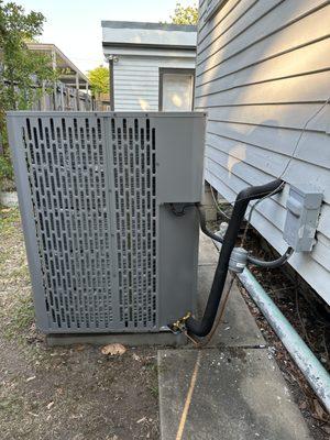 4 ton condenser unit installed