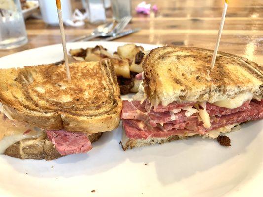 Reuben sandwich