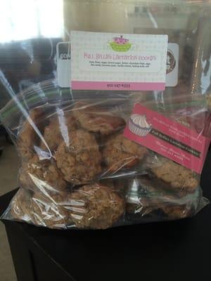 A month supply of 30 cookies ready to go!! Only $25 and free delivery!