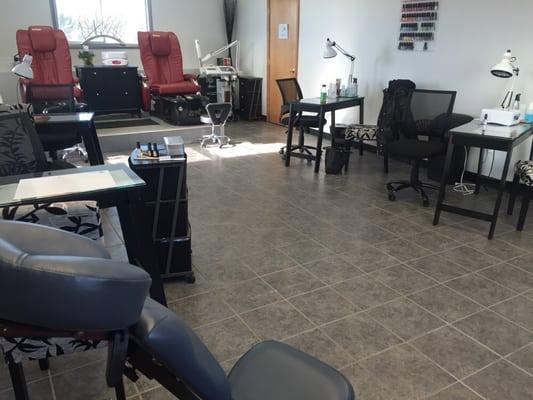 4 stations for manicures :) all stylists have been shellac certified. Very clean and sanitized stations and tools.