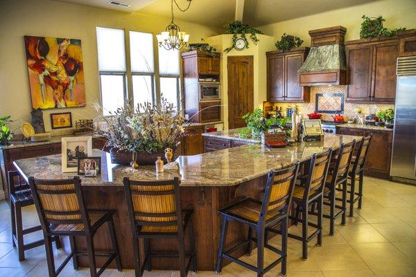 this is the kitchen where our hosts fixed us breakfast when we decided not to fix our own. Famous waffles and  home made syrup so fantastic