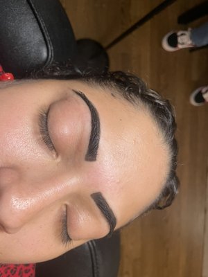 Eyebrows tinting