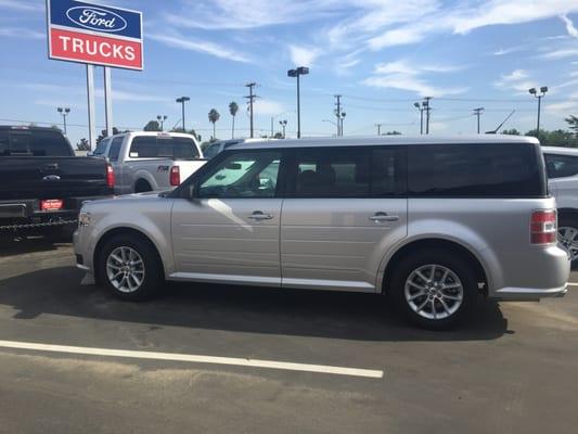 Ford Flex; 7 Passenger SUV