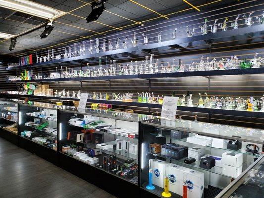 American Scientific Glass water pipes and rigs