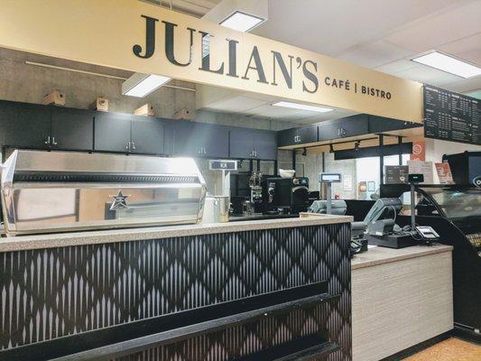 Julian's Cafe Bistro