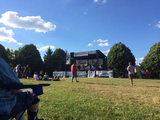 Opening act on the opening day! Beautiful weather and relaxing setting with great music! 2016