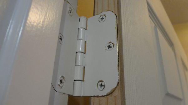 Note the gap at the bottom right of the hinge.  Is this custom service?