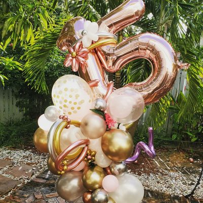 Birthday balloon bouquet