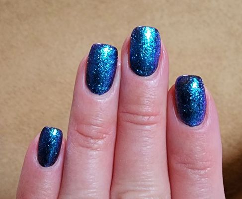 Love the sparkly blue UV gel!