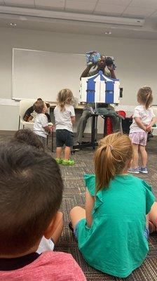 Storyteller Windell Campbell (Tales of the sea) event.